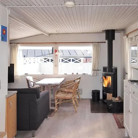 Annelotte - From The Sea By Interhome Feriehus Bjerregård